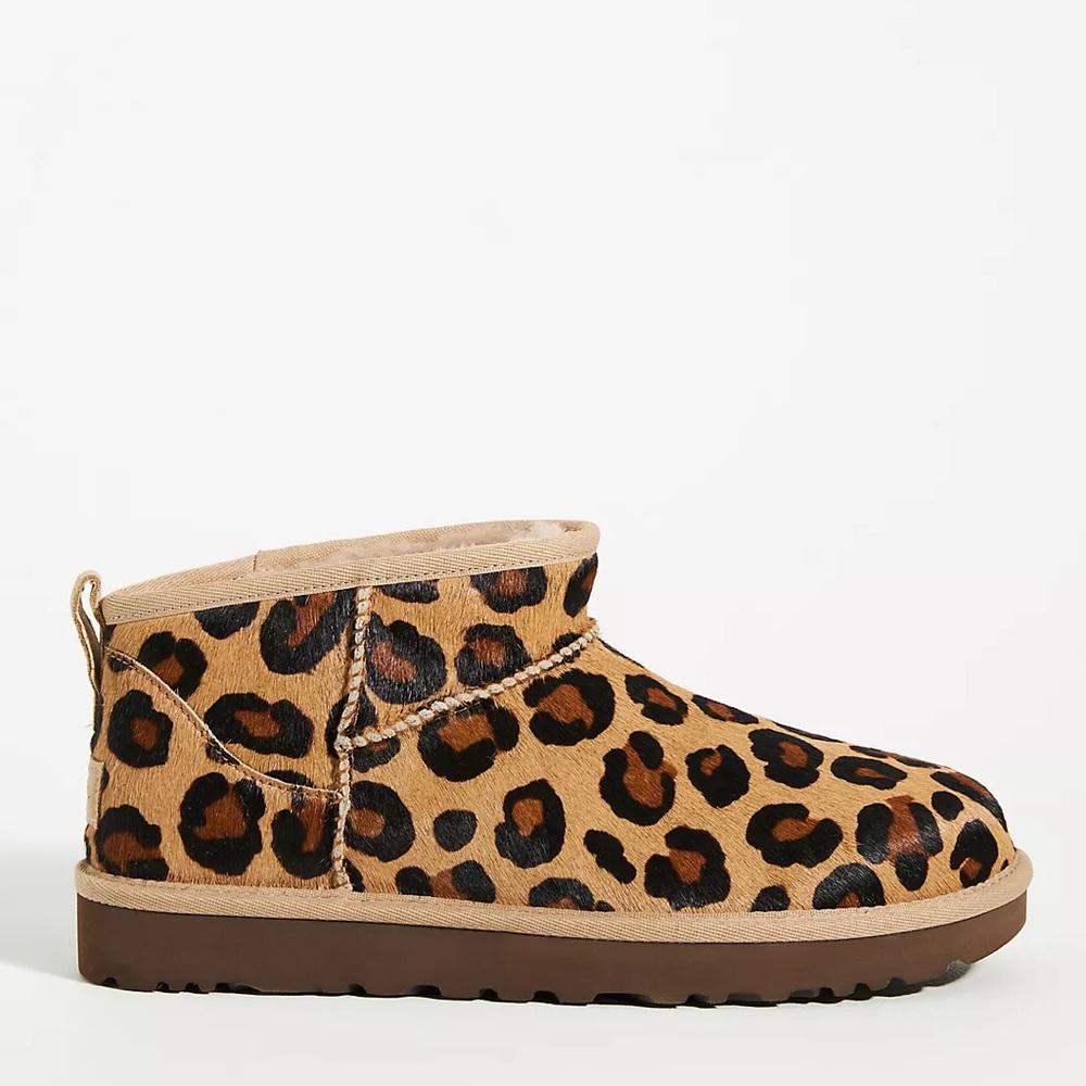 UGG
CLASSIC ULTRA MINI SPOTTY